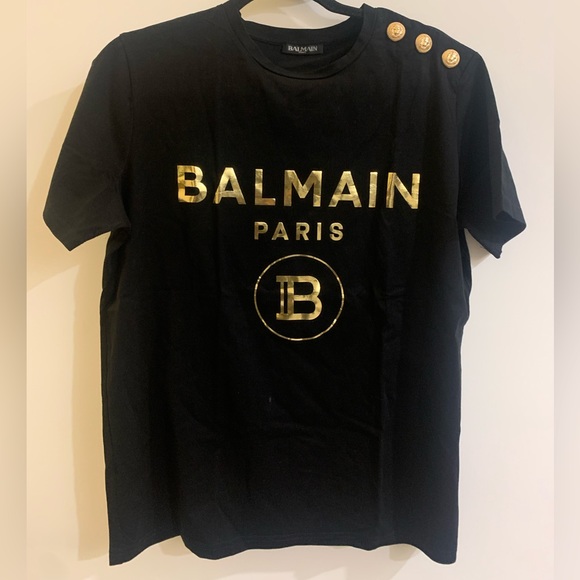 selling a large Balmain t-shirt. As new. Unisex. - Picture 1 of 1